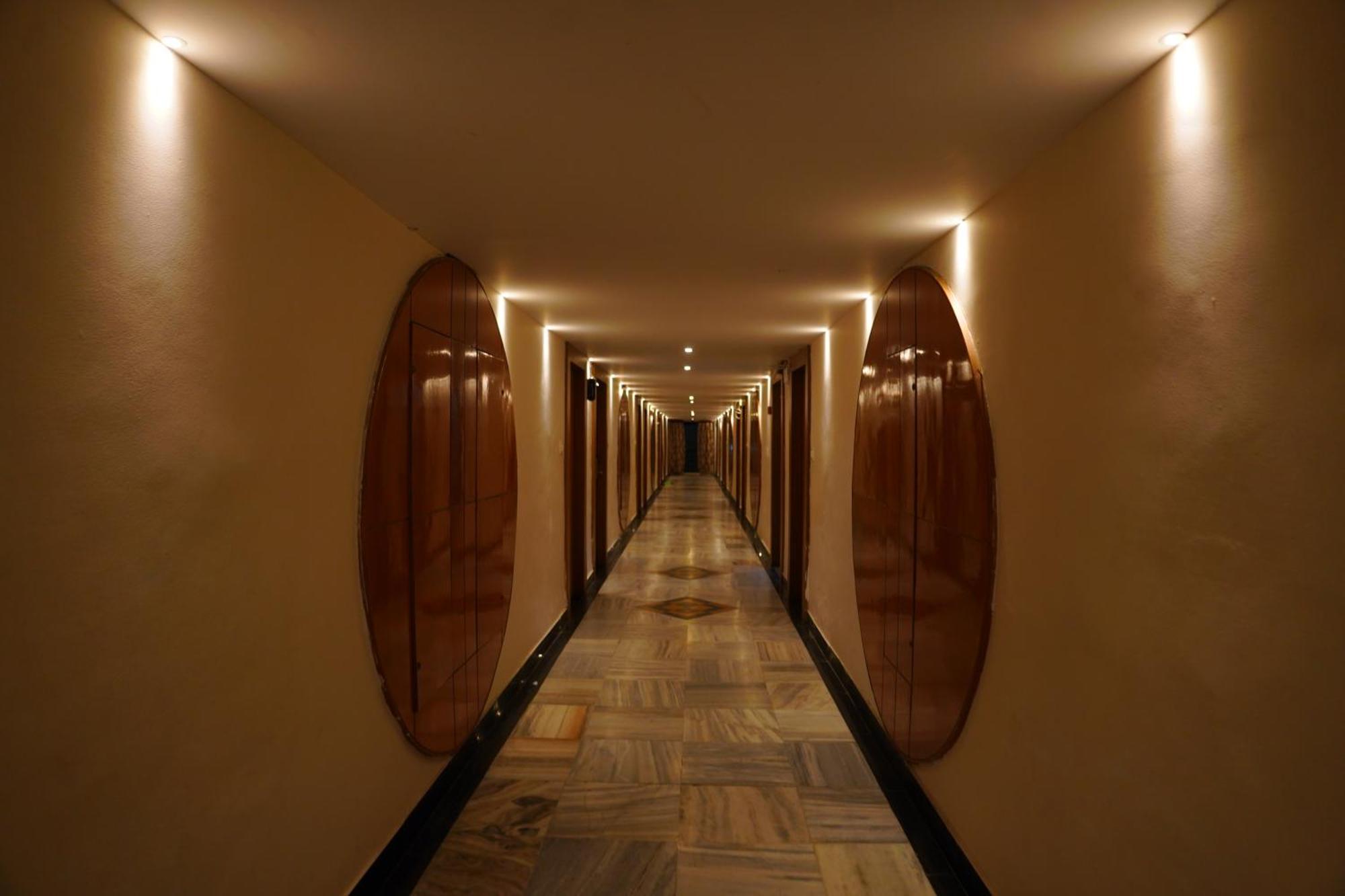 Hotel Grand Nagarjuna By Konark Hotels Guntūr Dış mekan fotoğraf
